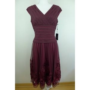 Adrianna Papell Women's Purple-Red Applique Dress